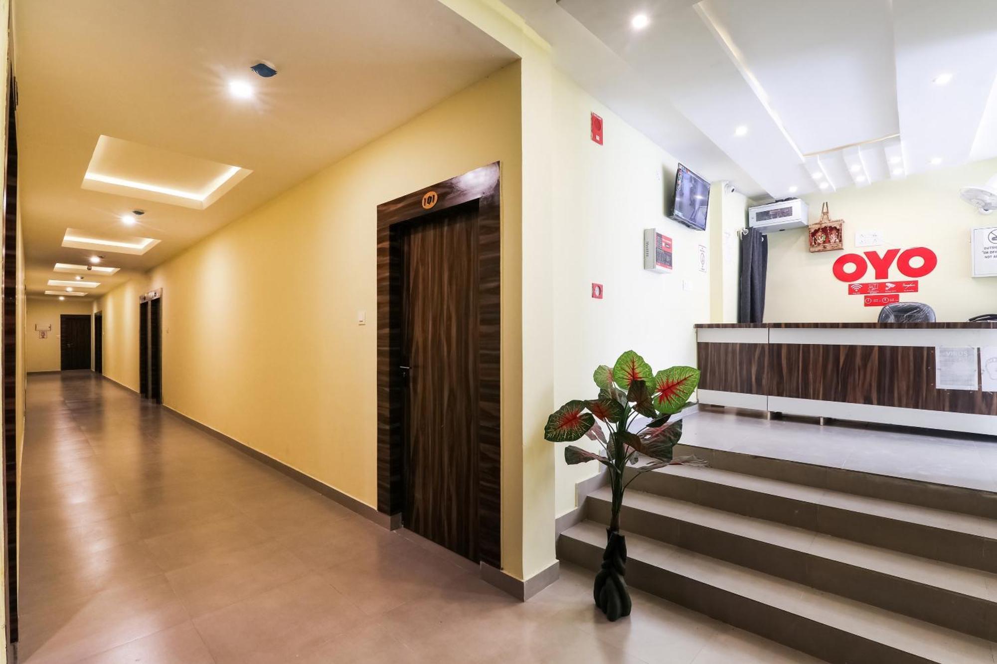 Collection O Sr Inn Chinhat Exterior foto